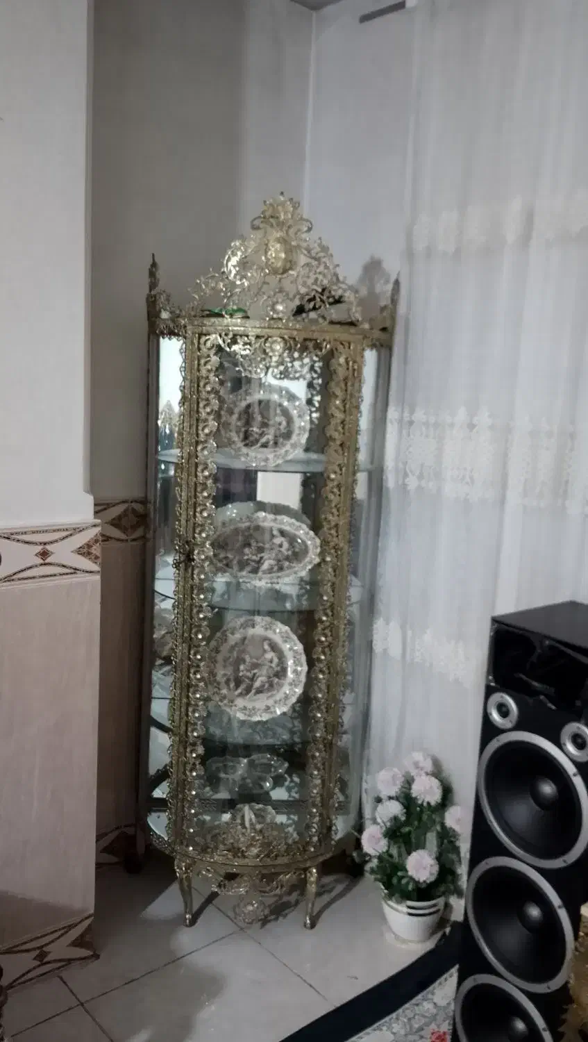 بوفه برنجی دست کامل|بوفه، ویترین، کنسول|صباشهر, |دیوار