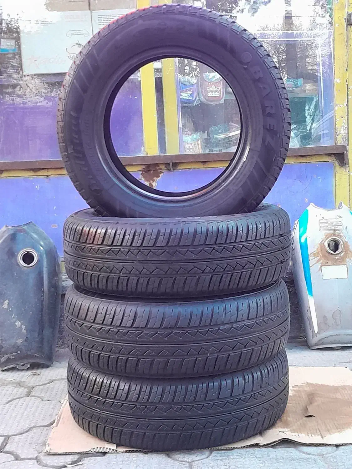 لاستیک پژو سایز ۱۸۵/۶۵/۱۴|قطعات یدکی و لوازم جانبی|اصفهان, منتظرالمهدی|دیوار