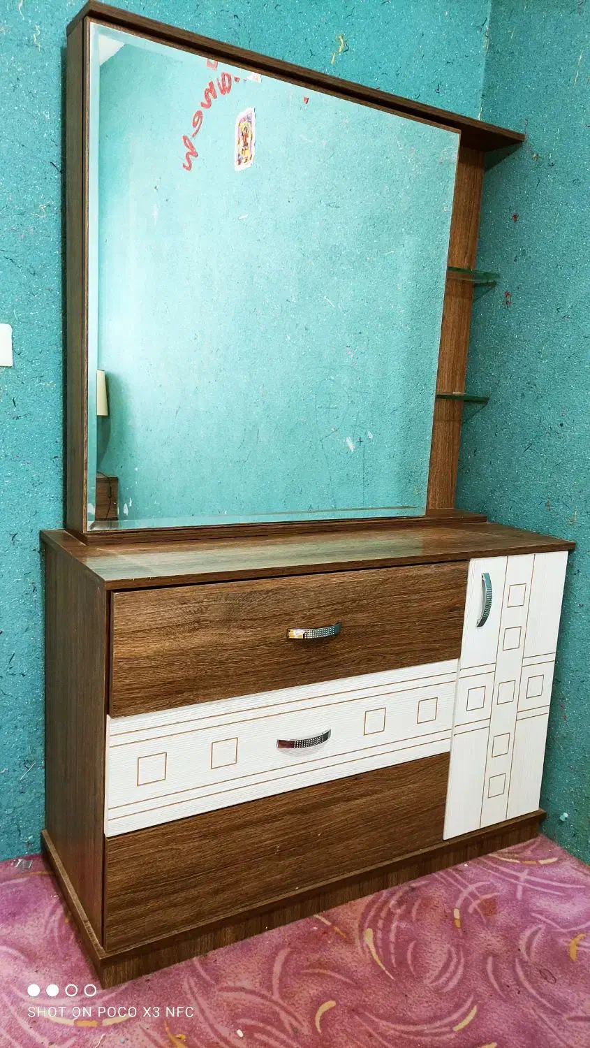 سرویس خواب|تخت و سرویس خواب|اصفهان, حصه شمالی|دیوار