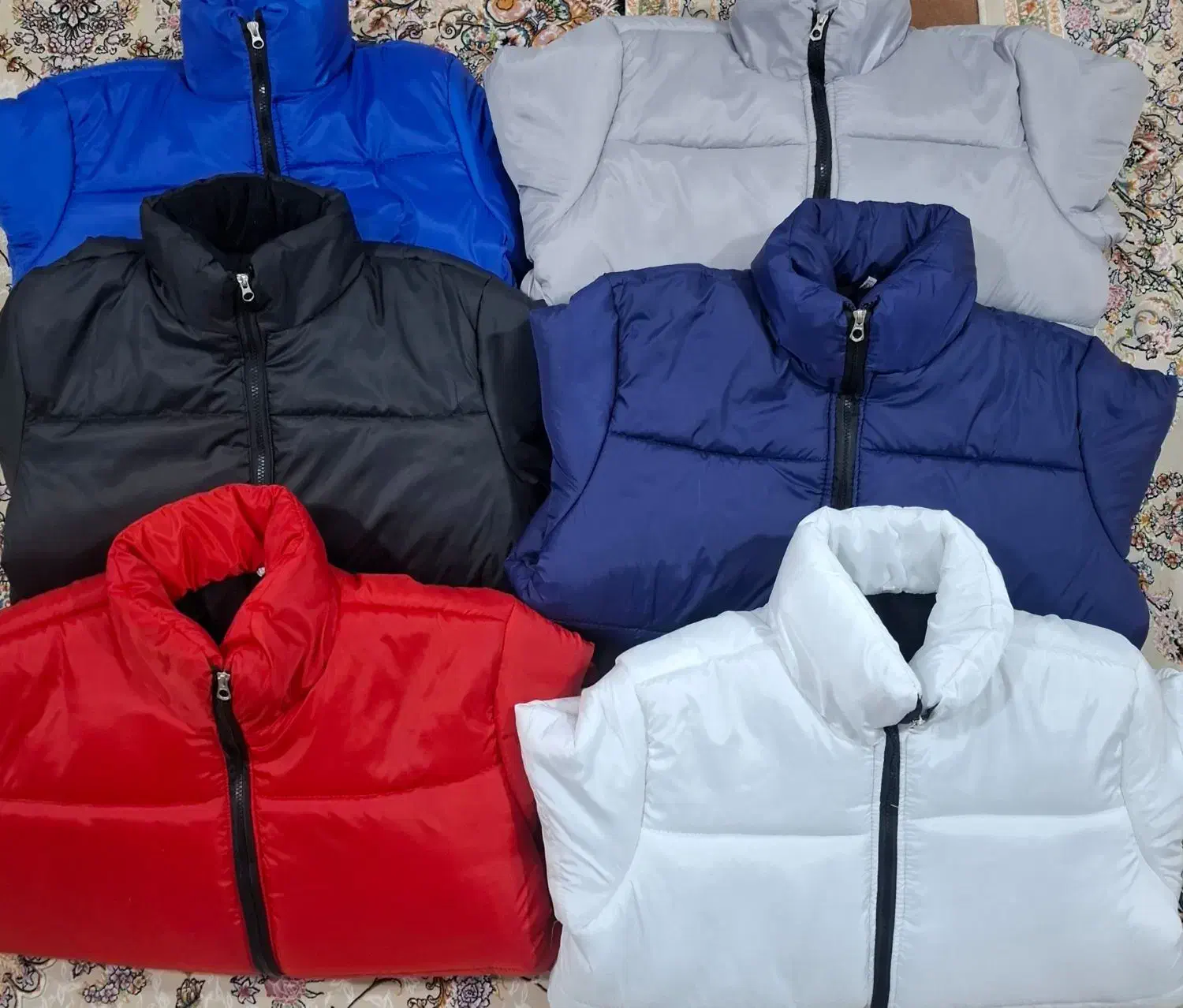 کاپشن|لباس|ارس, |دیوار