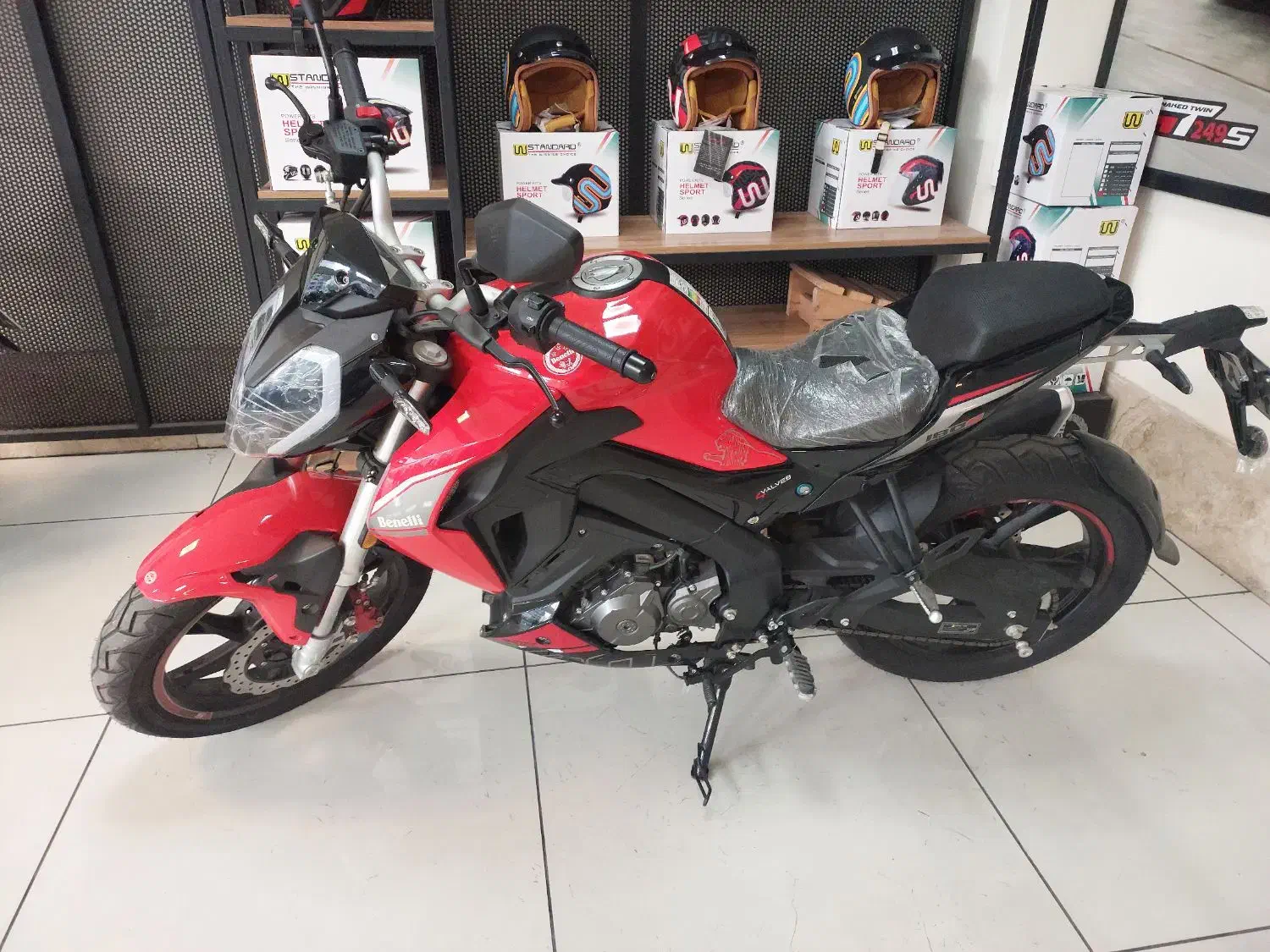 بنلی ۱۸۰صفر قیمت کاملا استثنایی|موتورسیکلت|بندرعباس, |دیوار