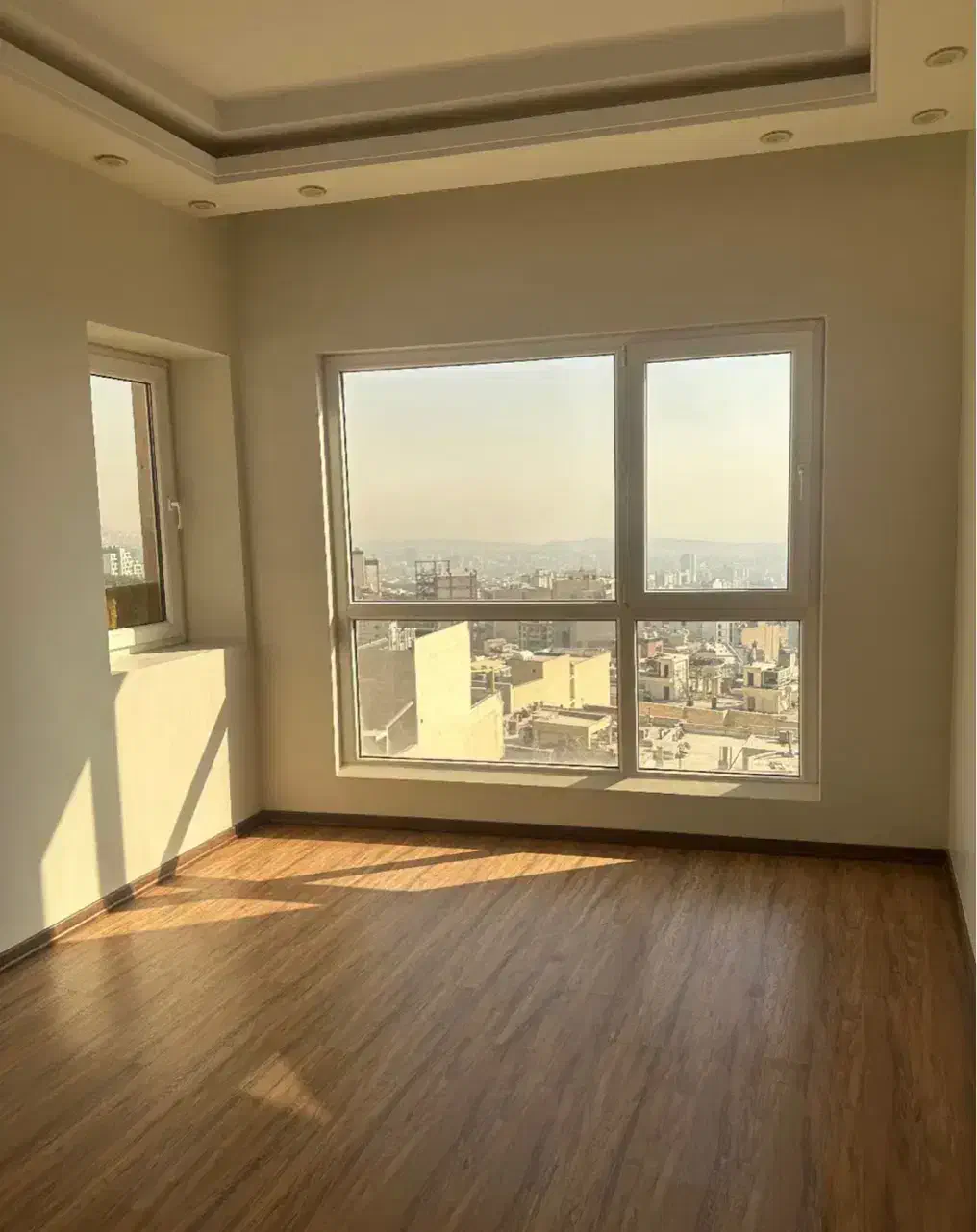 ۲۵۰متر سه خواب/برج باغ برند ازگل/مشاعاتی جذاب