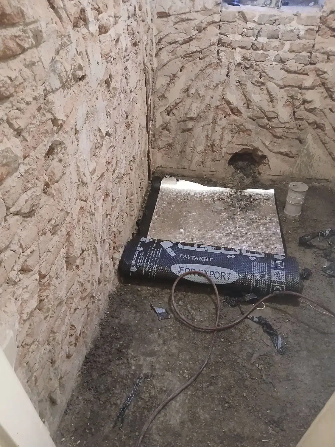 کاشی سرامیک کار و سنگکار لوله کش تخریب پیمانکاری|خدمات پیشه و مهارت|تبریز, |دیوار