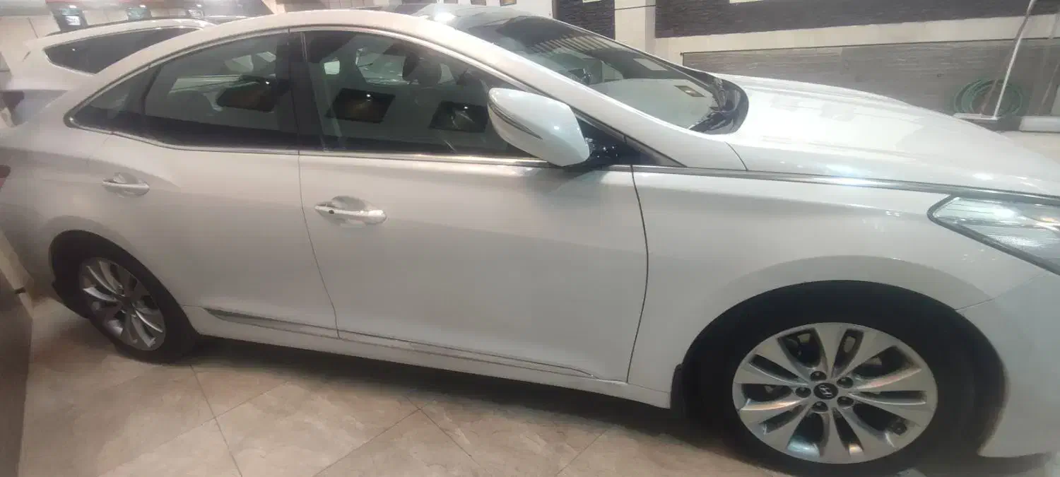 هیوندا گرانجور|خودرو سواری و وانت|شاهین‌شهر, گزبرخوار|دیوار