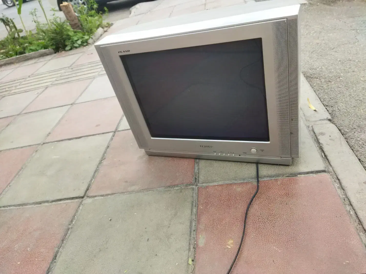 ۲۱ اینج سامسونگ|تلویزیون و پروژکتور|قرچک, باقرآباد|دیوار