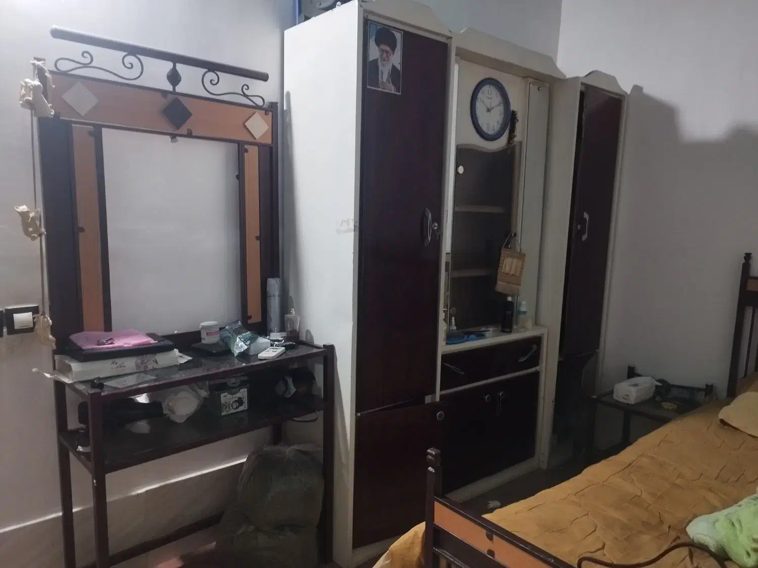 سرویس خواب کامل|تخت و سرویس خواب|قیروکارزین, |دیوار