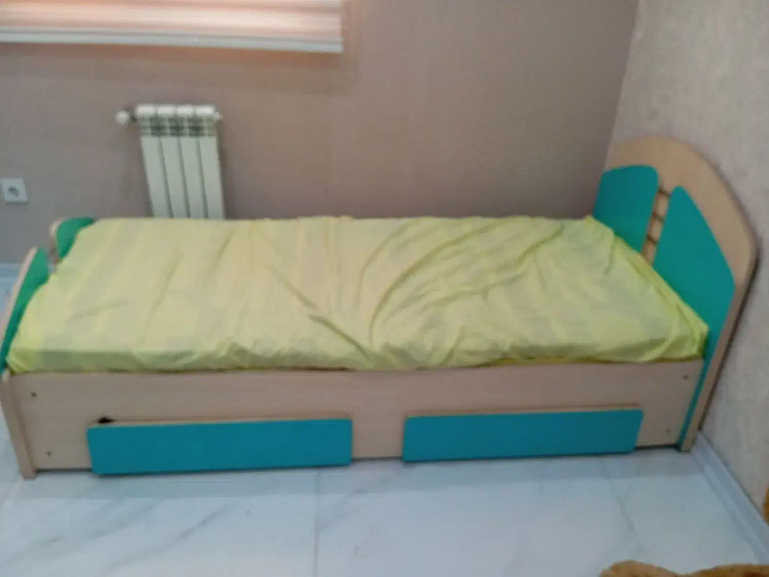تخت تک نفره دو عدد|تخت و سرویس خواب|اهواز, کوی باهنر|دیوار
