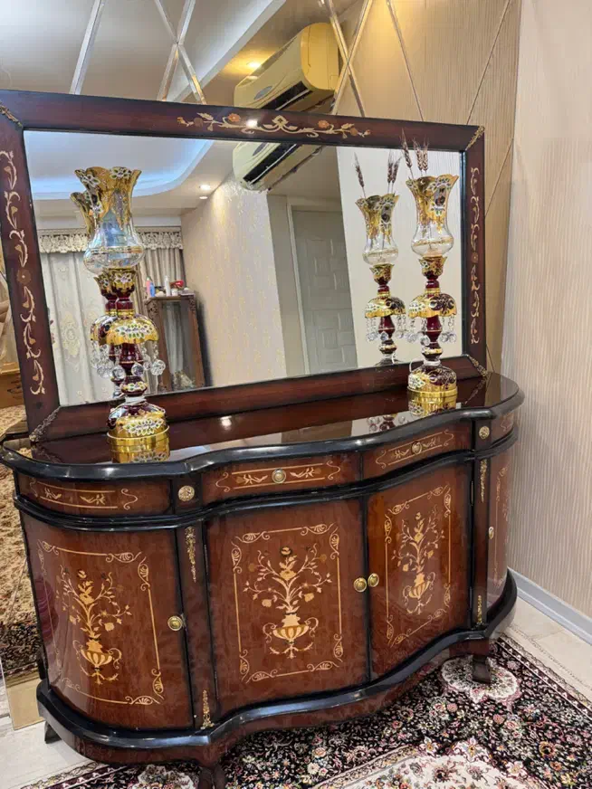 آینه کنسول معرق کاری شد|بوفه، ویترین، کنسول|تهران, شهید اسدی|دیوار