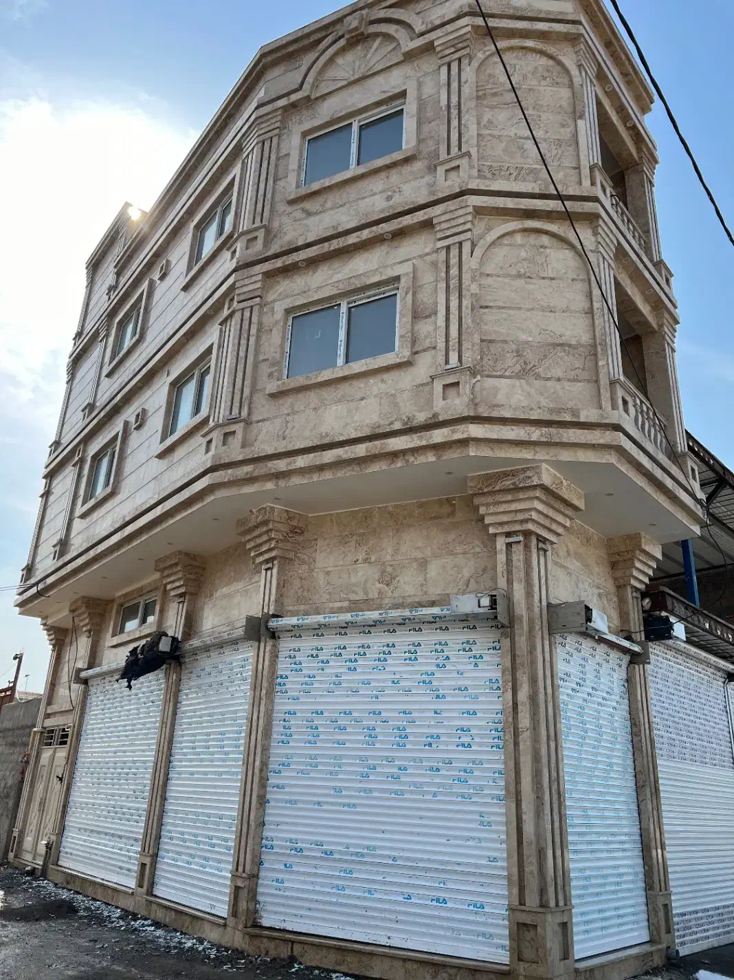 ساختمان ۳ طبقه تجاری مسکونی شهر قرق|فروش آپارتمان|قرق, |دیوار