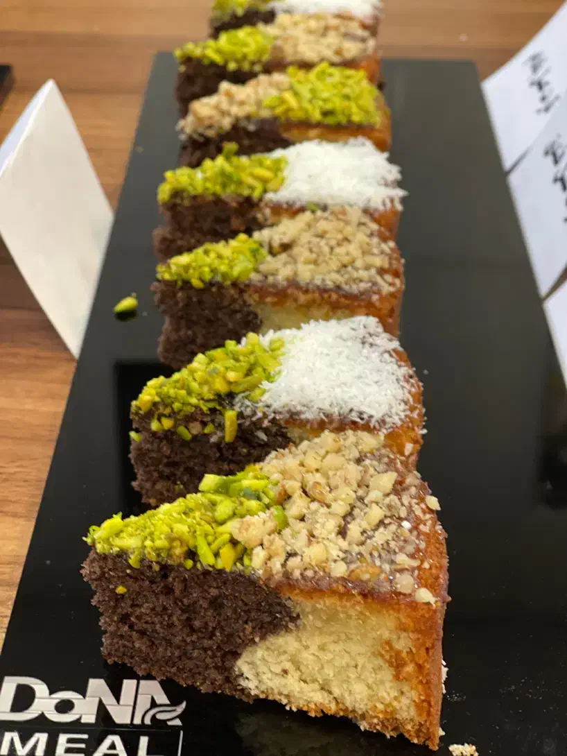 تولید و پخش انواع شیرینی تر و خشک با کیفیت عالی|خدمات پذیرایی، مراسم|تهران, راه آهن|دیوار