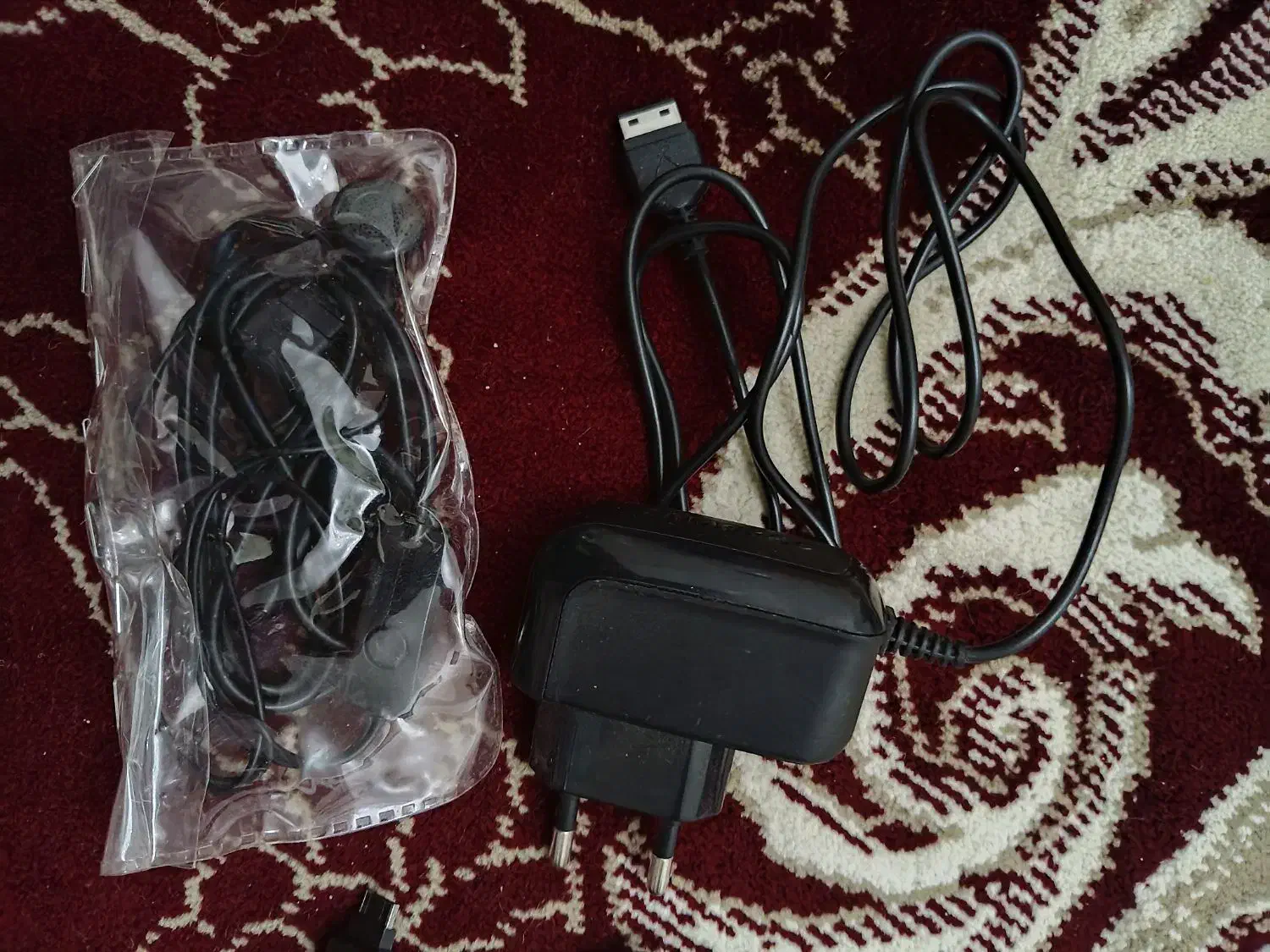 لوازم گوشی قاب و شارژر|لوازم جانبی موبایل و تبلت|قم, باغ شازده|دیوار