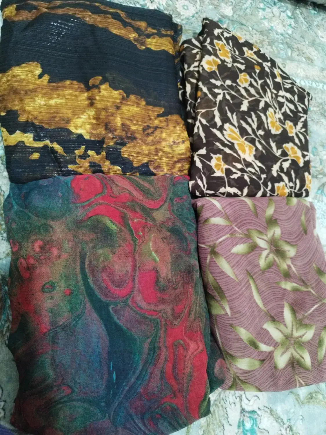 کراس کردی|لباس|مریوان, |دیوار