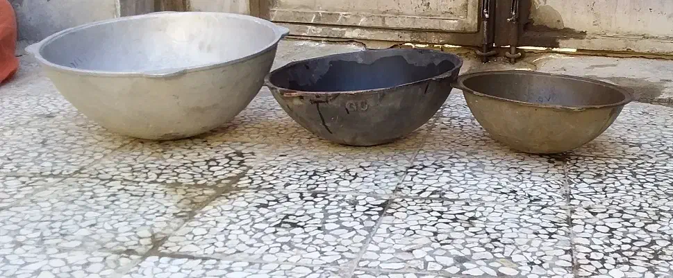 ماهیتابه و پاتیل چدن|ظروف پختوپز|زابل, |دیوار