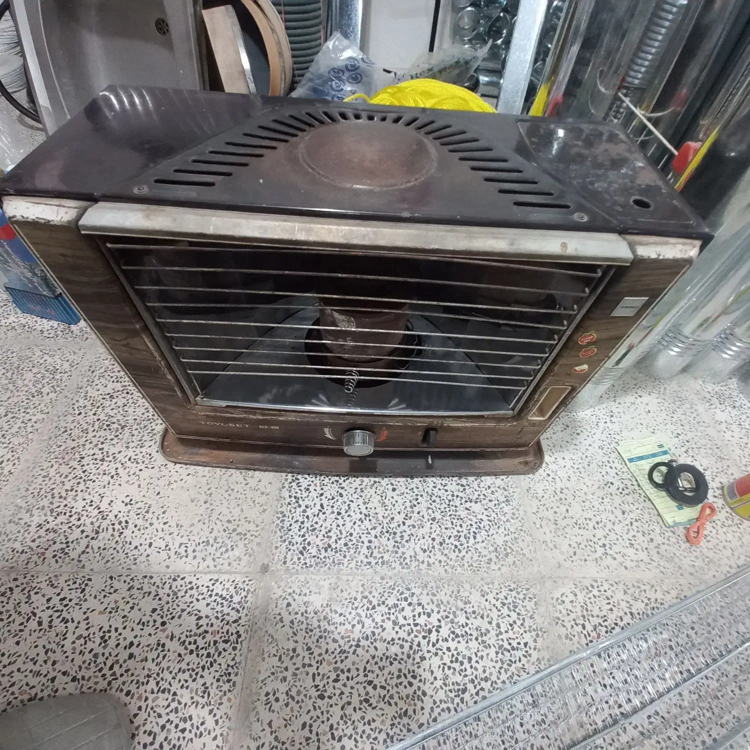 بخاری نفتی قدیمی ToYosET|بخاری، هیتر، شومینه|ملایر, |دیوار