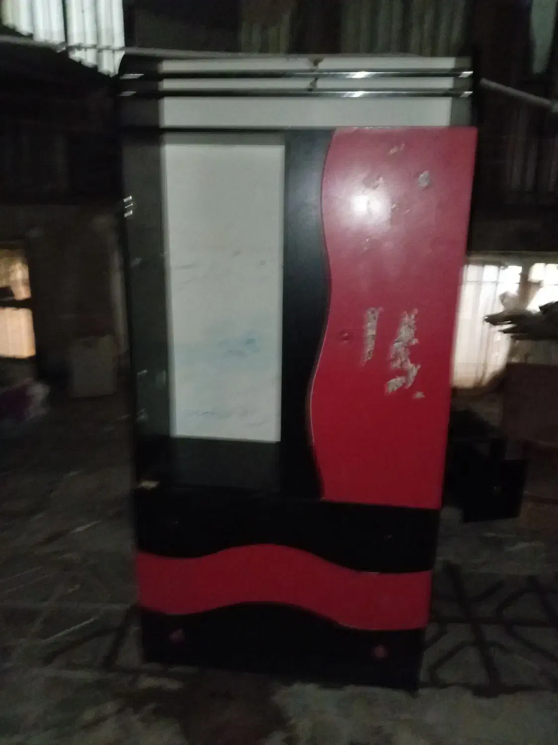 ی کمد بچه و یه بوفه که با یه میز تلویزیون|میز تلویزیون|بیرجند, |دیوار