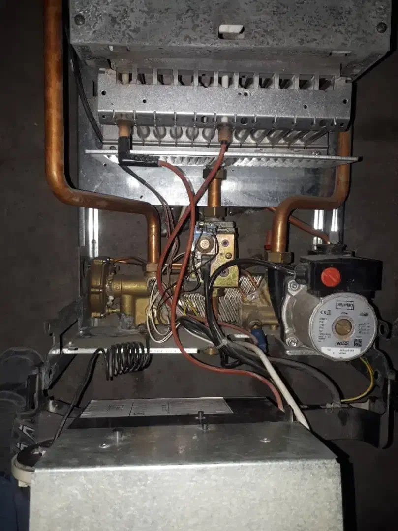 امداد پکیج و رادیاتور صدرا|خدمات پیشه و مهارت|صدرا-فارس, فاز ۱|دیوار