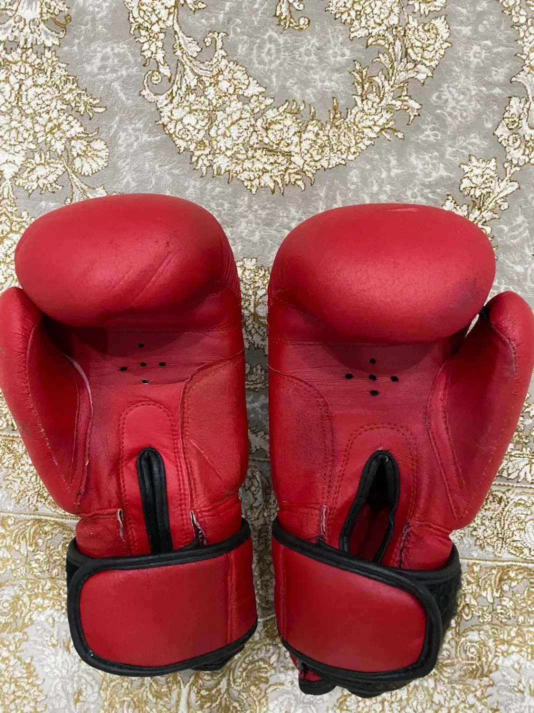 دستکش بوکس|تجهیزات ورزشی|سقز, |دیوار