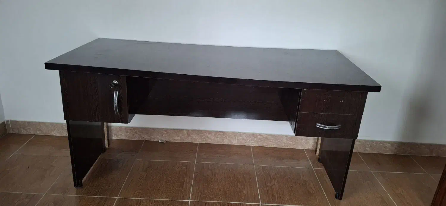 میز اداری|دفتر کار|رشت, آتشگاه|دیوار