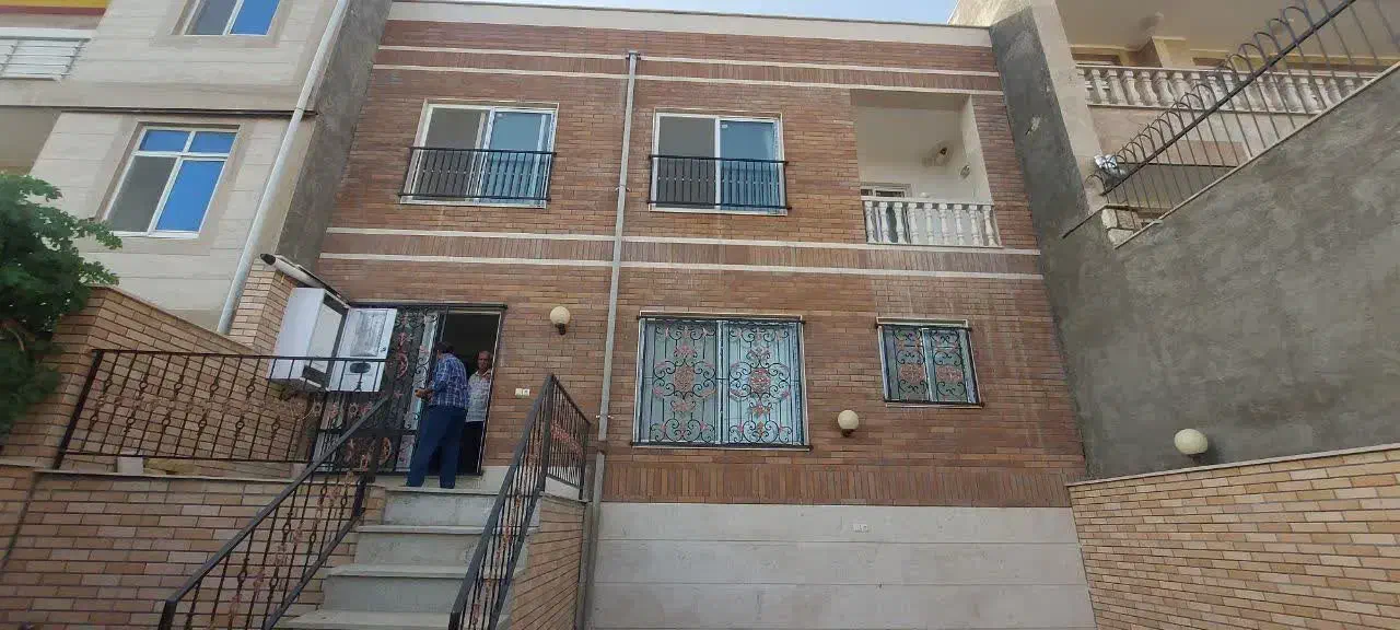 ملک مسکونی دو طبقه شخصی در طرق رود نطنز|فروش خانه و ویلا|نطنز, |دیوار