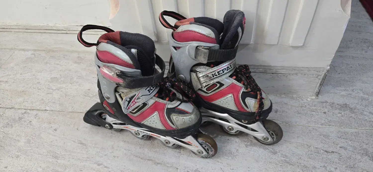 کفش اسکیت|دوچرخه، اسکیت، اسکوتر|ایلام, |دیوار