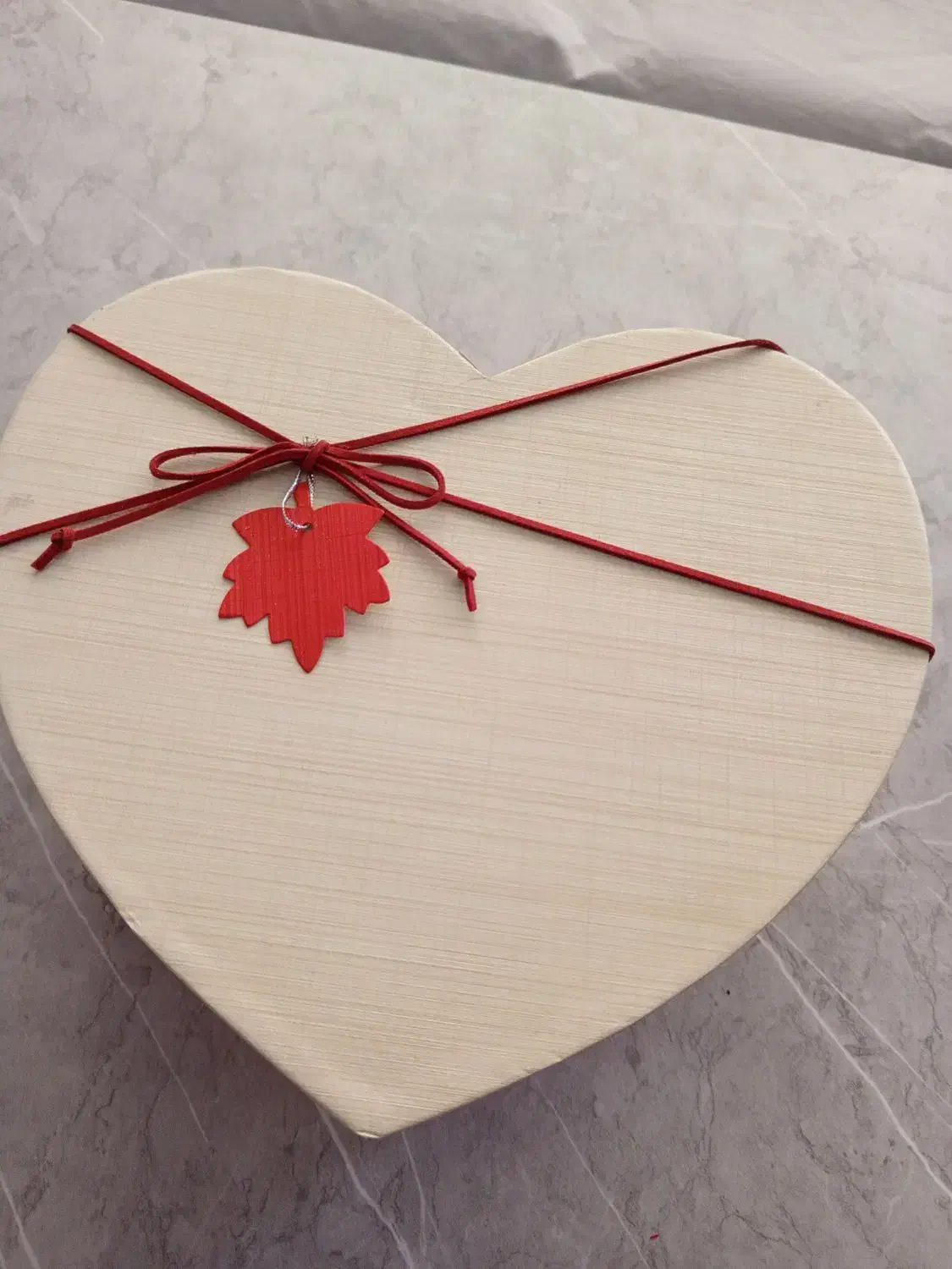 گل مصنوعی با باکس|گل مصنوعی|اندیشه, اندیشه فاز ۲|دیوار