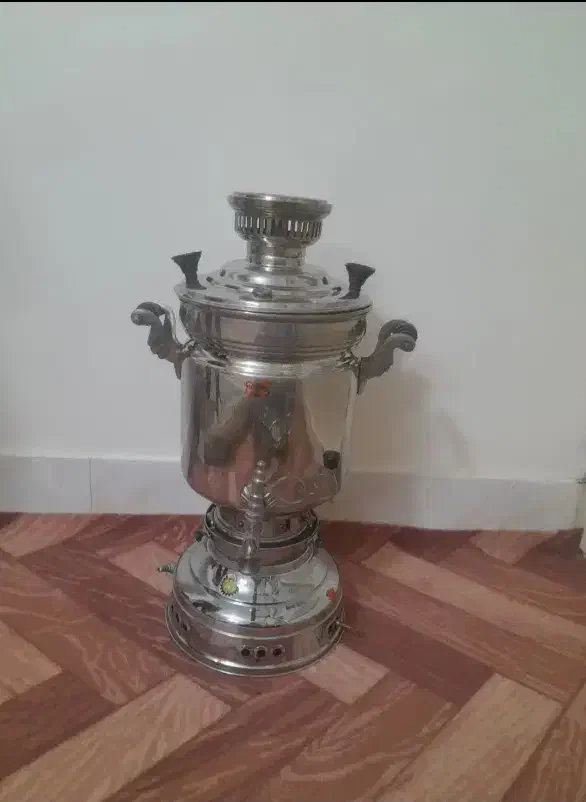 سماور ۸ لیتری|سماور، چایساز، قهوهساز|قم, بنیاد|دیوار