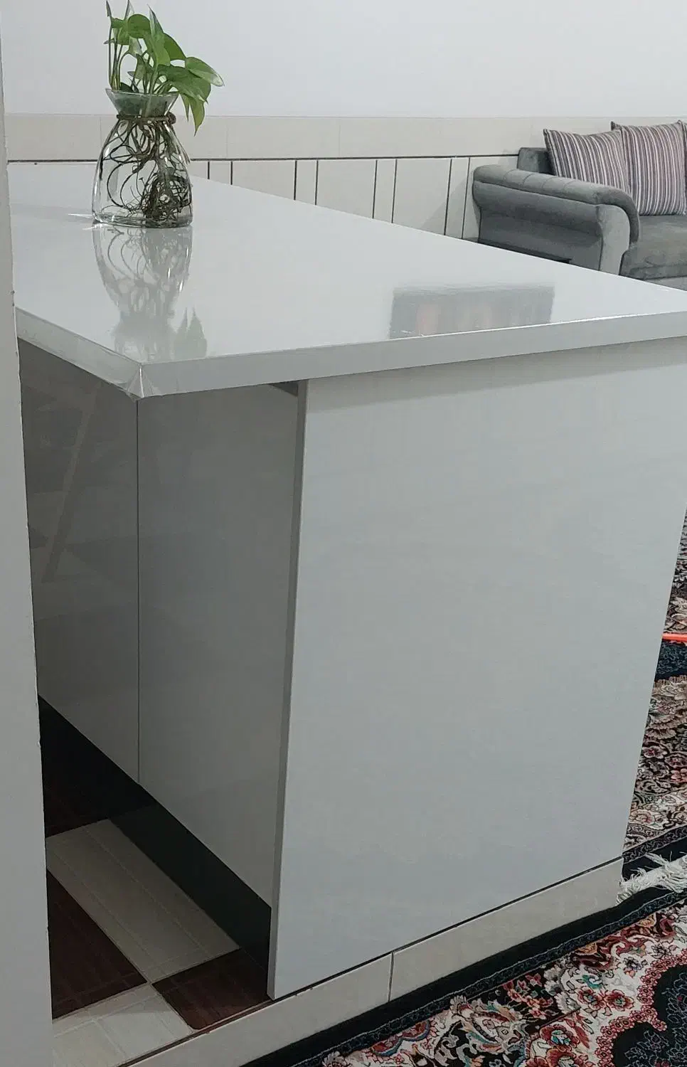 میز جزیره هایگلاس|میز و صندلی غذاخوری|مرودشت, فرهنگ|دیوار