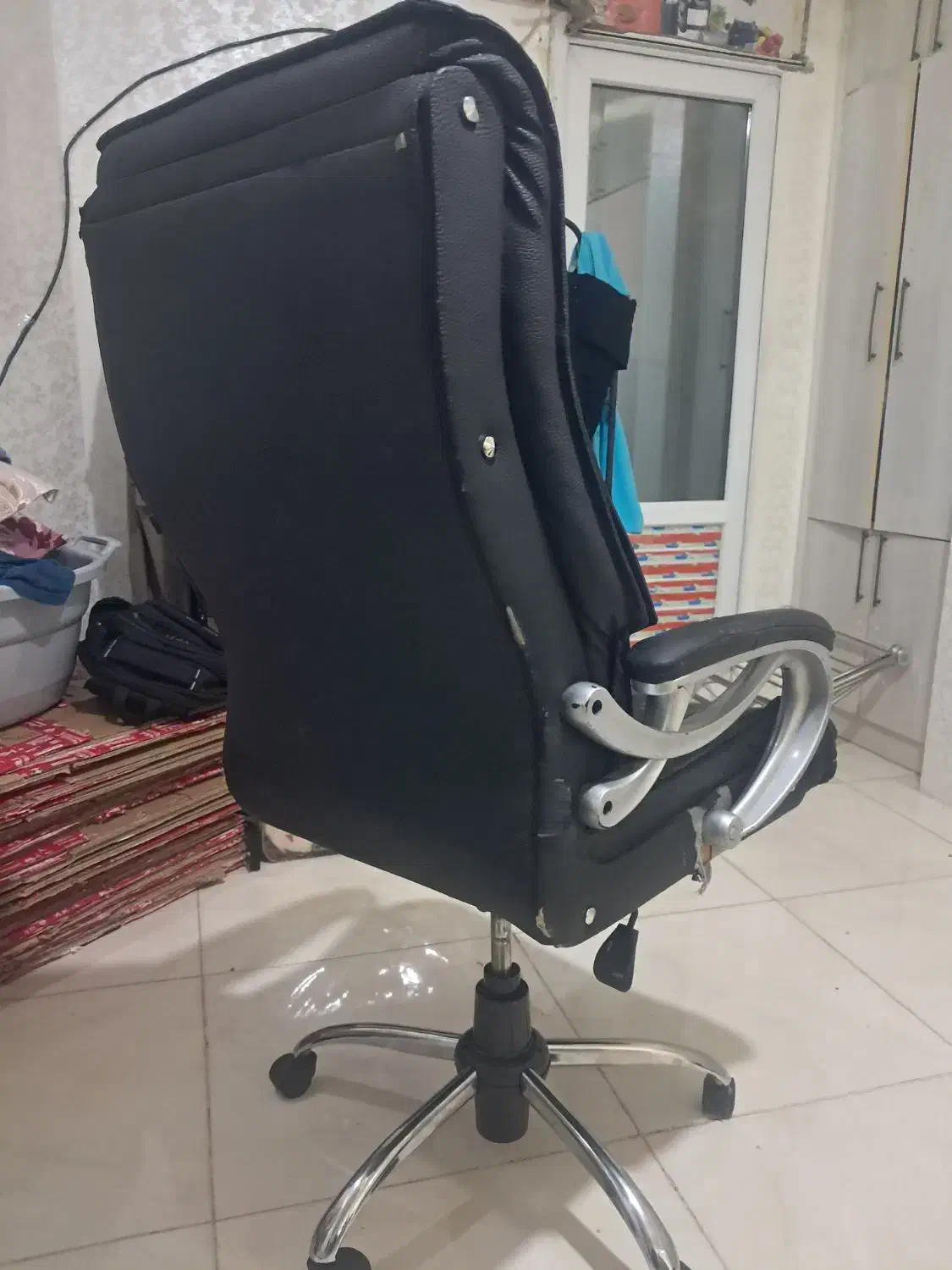 صندلی چرخ دار|صندلی و نیمکت|اهواز, کمپلو شمالی|دیوار