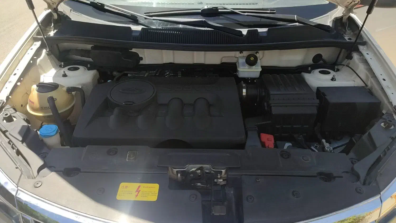 تیگو 5 سفید بیرنگ|خودرو سواری و وانت|نجف‌آباد, ویلاشهر|دیوار