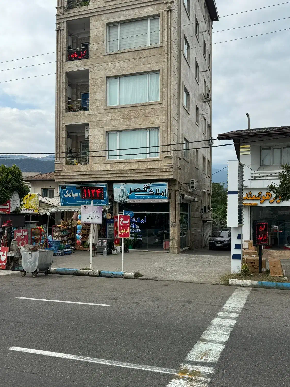 واحدنقلی تک واحدی طبقه اول برخیابان اصلی|فروش آپارتمان|رامسر, |دیوار