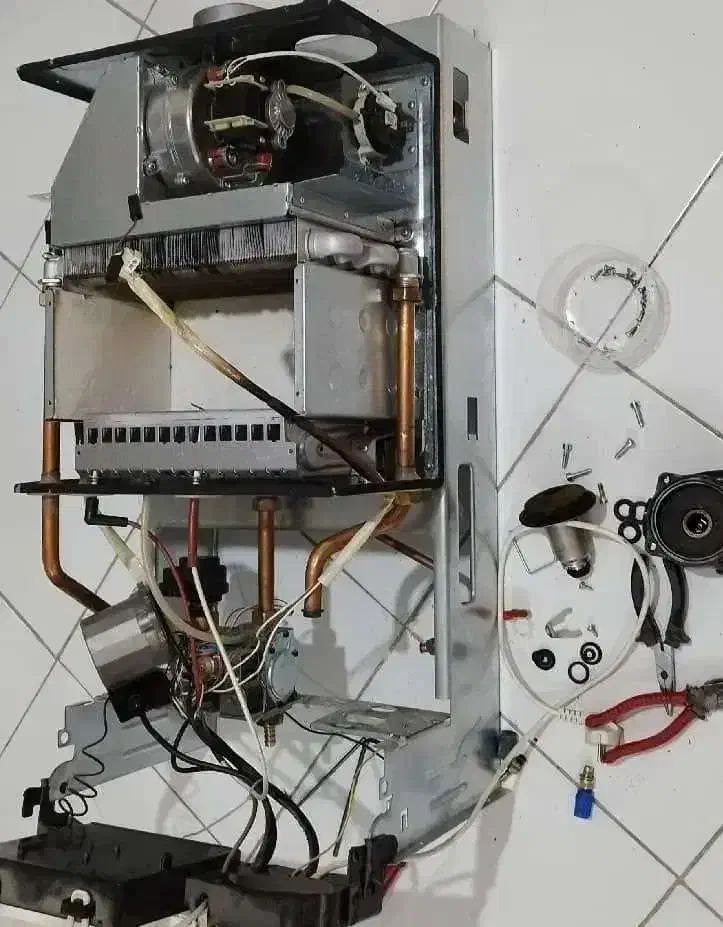 تعمیر پکیج و آبگرمکن خمینی شهر تضمینی|خدمات پیشه و مهارت|خمینی‌شهر, |دیوار