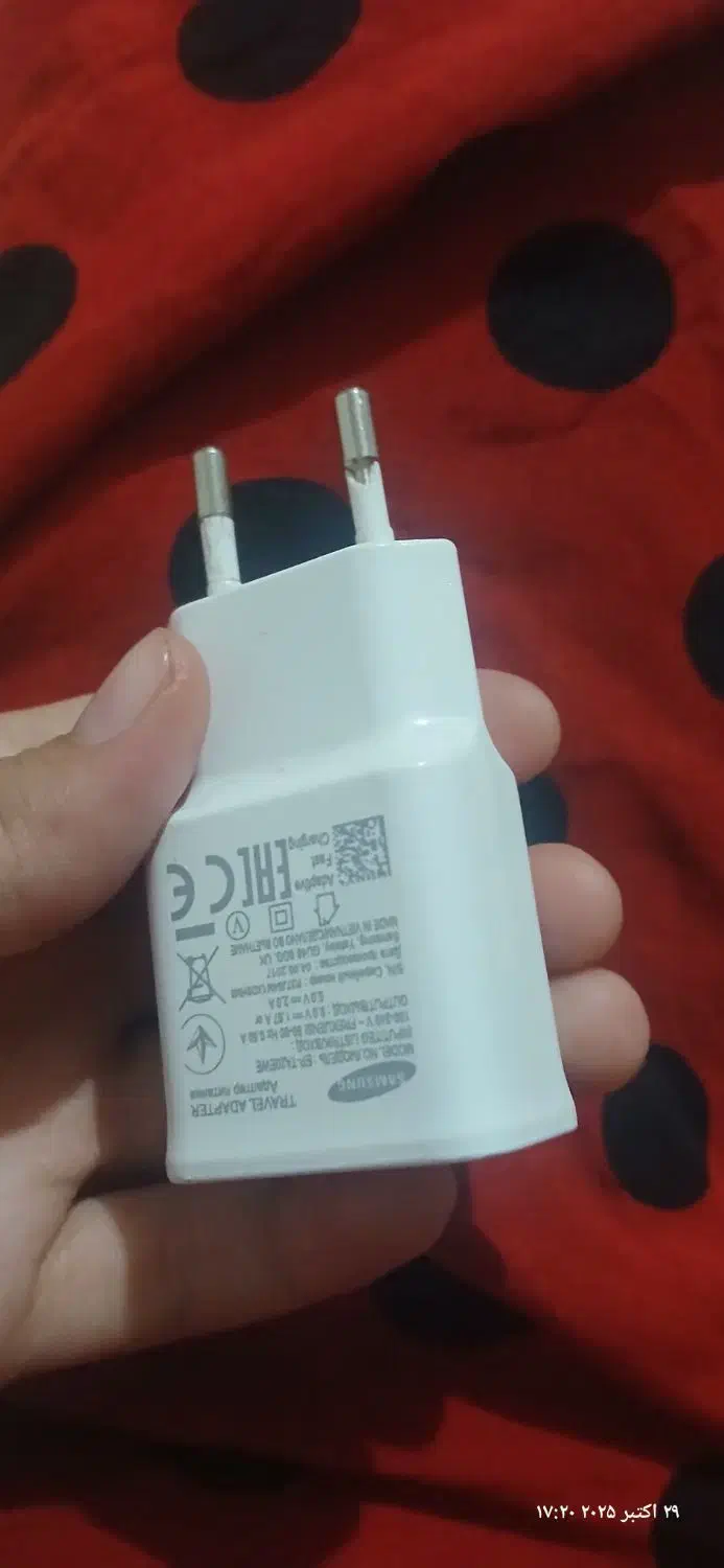 ۴ نوع آداپتور|لوازم جانبی موبایل و تبلت|قم, چهل درخت|دیوار