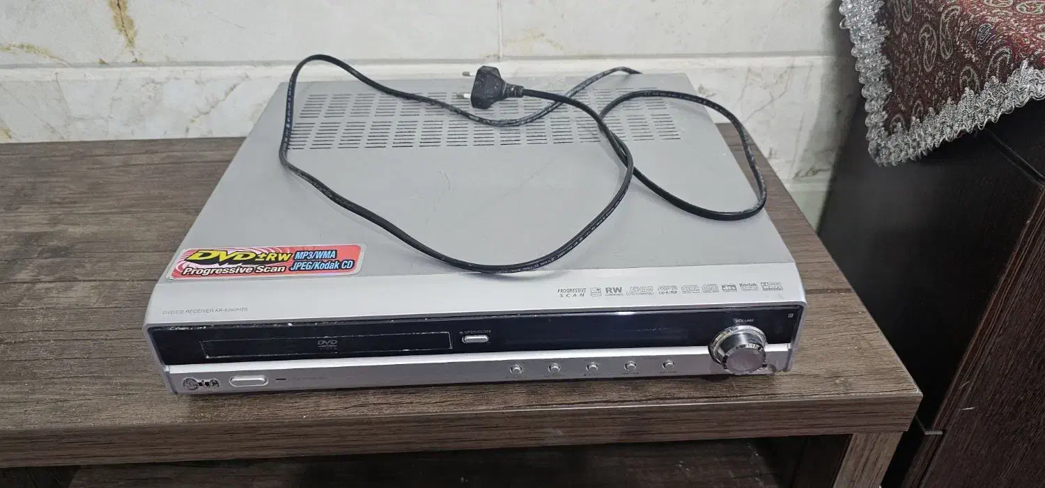 DVD دی وی دی LG|پخش‌کننده DVD و ویدیو|قم, قلعه عموحسین|دیوار