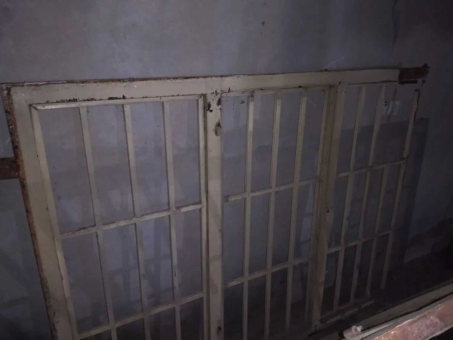 درب و پنجره آهنی دست دوم|مصالح و تجهیزات ساختمان|بجنورد, |دیوار