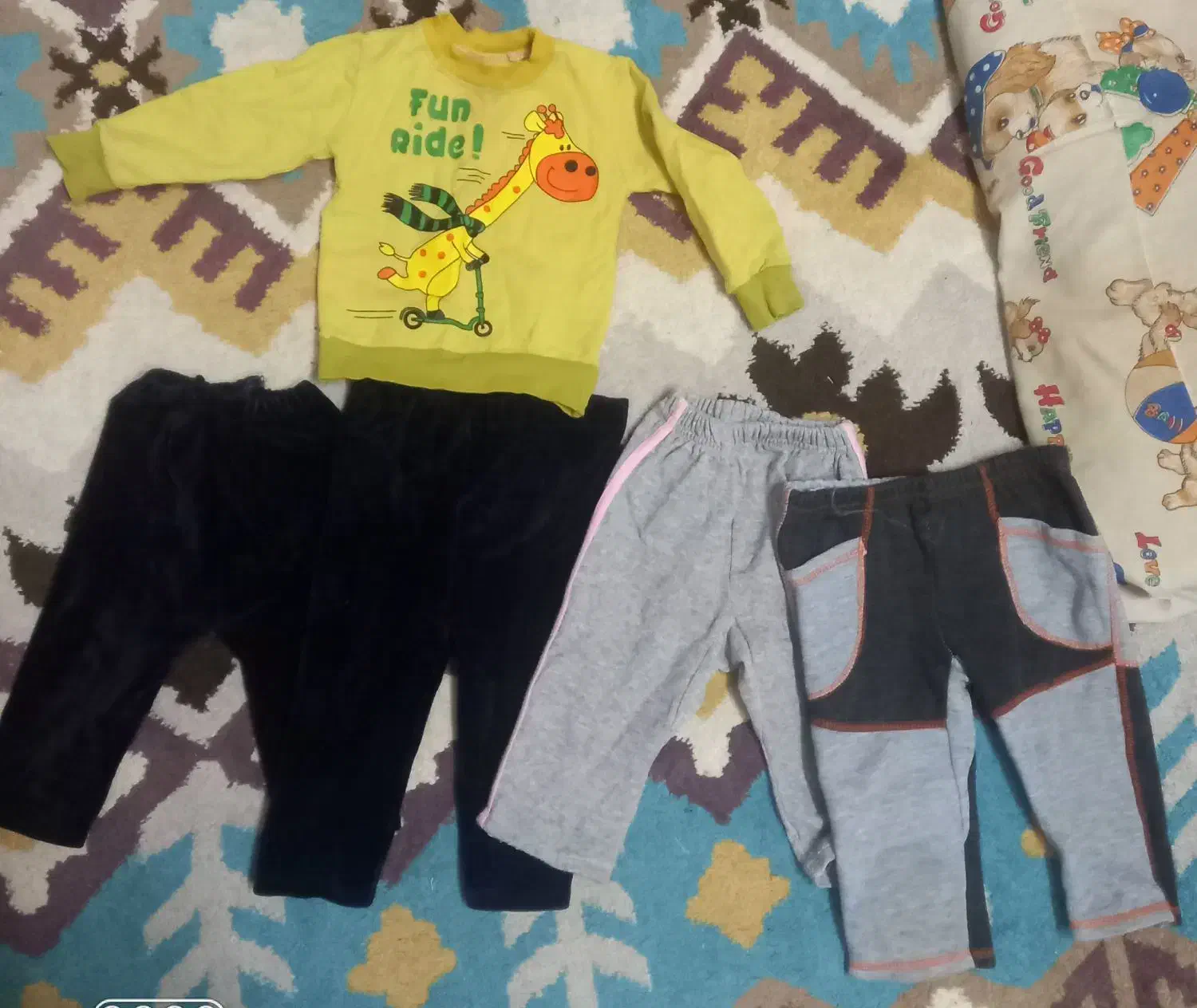 کاپشن بچگانه|کفش و لباس بچه|پاکدشت, پاکدشت (مامازند)|دیوار