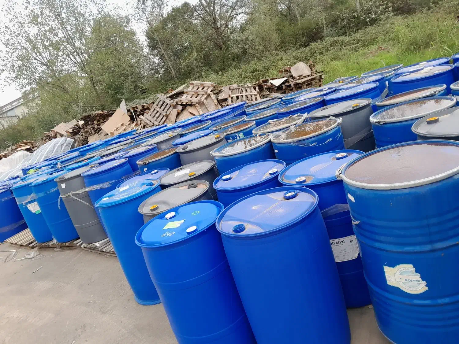 بشکه فلزی کارتنی پلاستیکی پالت درب سوله مقره قرقره|عمدهفروشی|رشت, شهرک صنعتی|دیوار