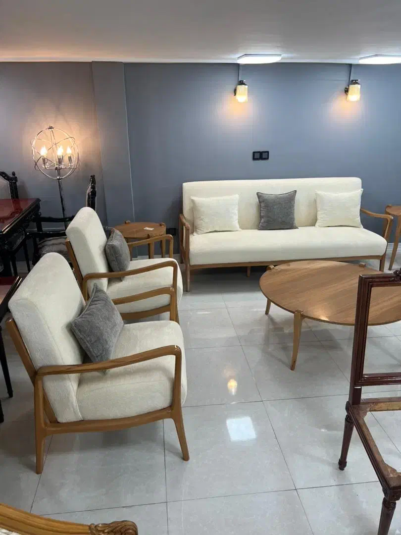 فروشنده آقا وخانم جهت فروشگاه مبلمان|استخدام بازاریابی و فروش|پردیس, شهرک صنعتی کمرد|دیوار