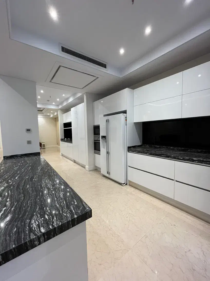 220متر/ تاپ لوکیشن بلوار/ برند سعادت آباد