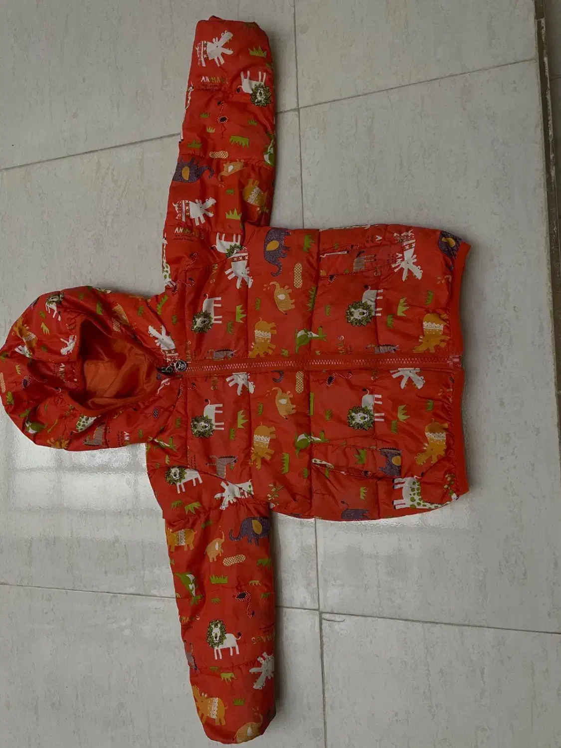 پوتین و کاپشن بچگانه|کفش و لباس بچه|فاضل آباد, |دیوار