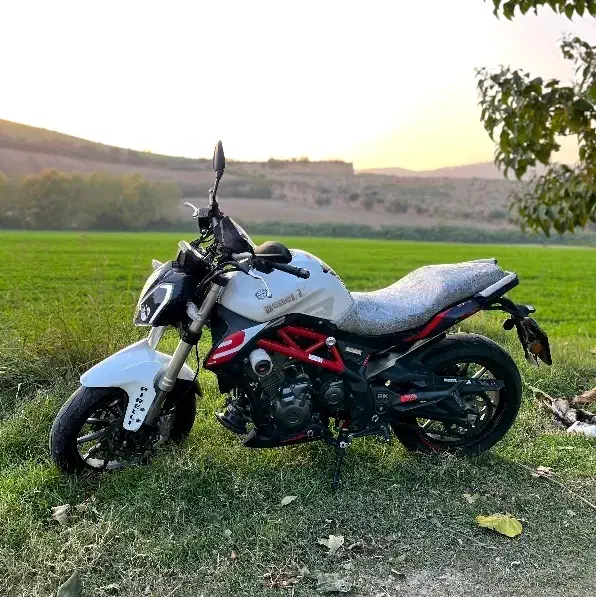 موتور بنلی ۳۰۰ ، مدل ۱۴۰۰|موتورسیکلت|گرگان, |دیوار