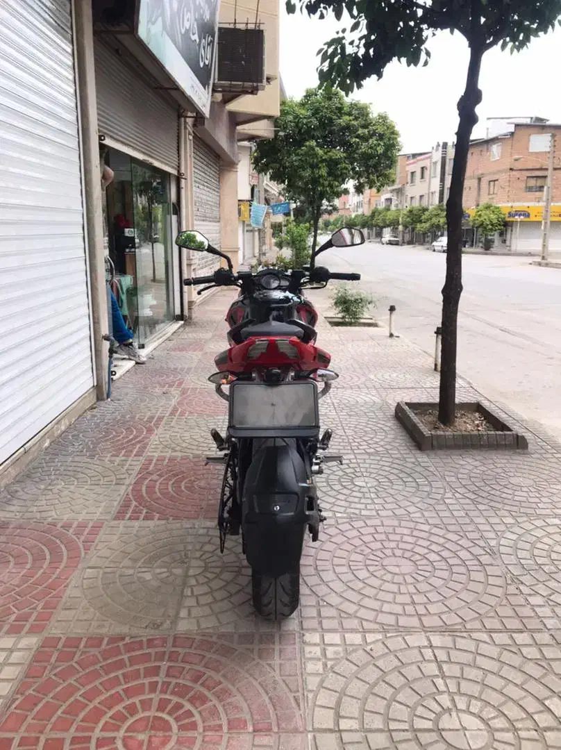 موتور ان اس تمیز و مرتب|موتورسیکلت|ساری, |دیوار