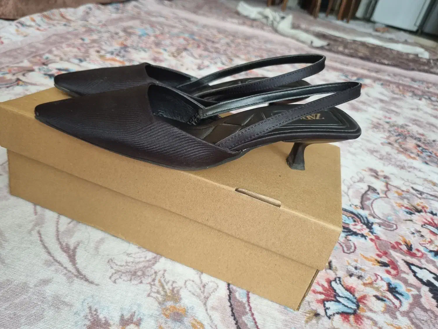 کفش مجلسی زنانه|کیف، کفش، کمربند|کرج, کارخانه قند|دیوار