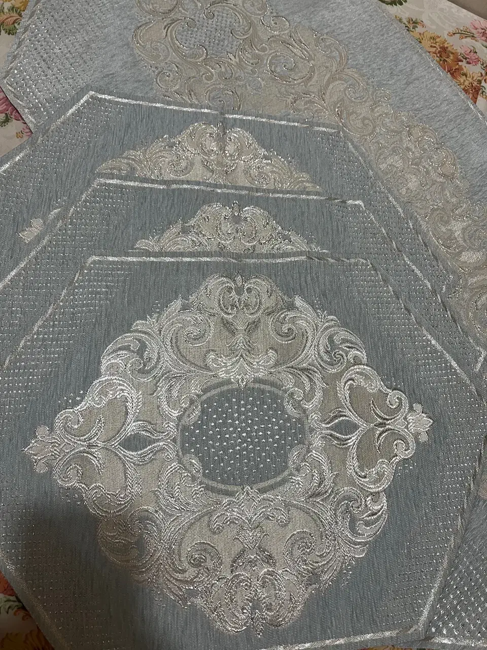 رومیزی چهار تکه|پرده، رانر، رومیزی|تبریز, |دیوار