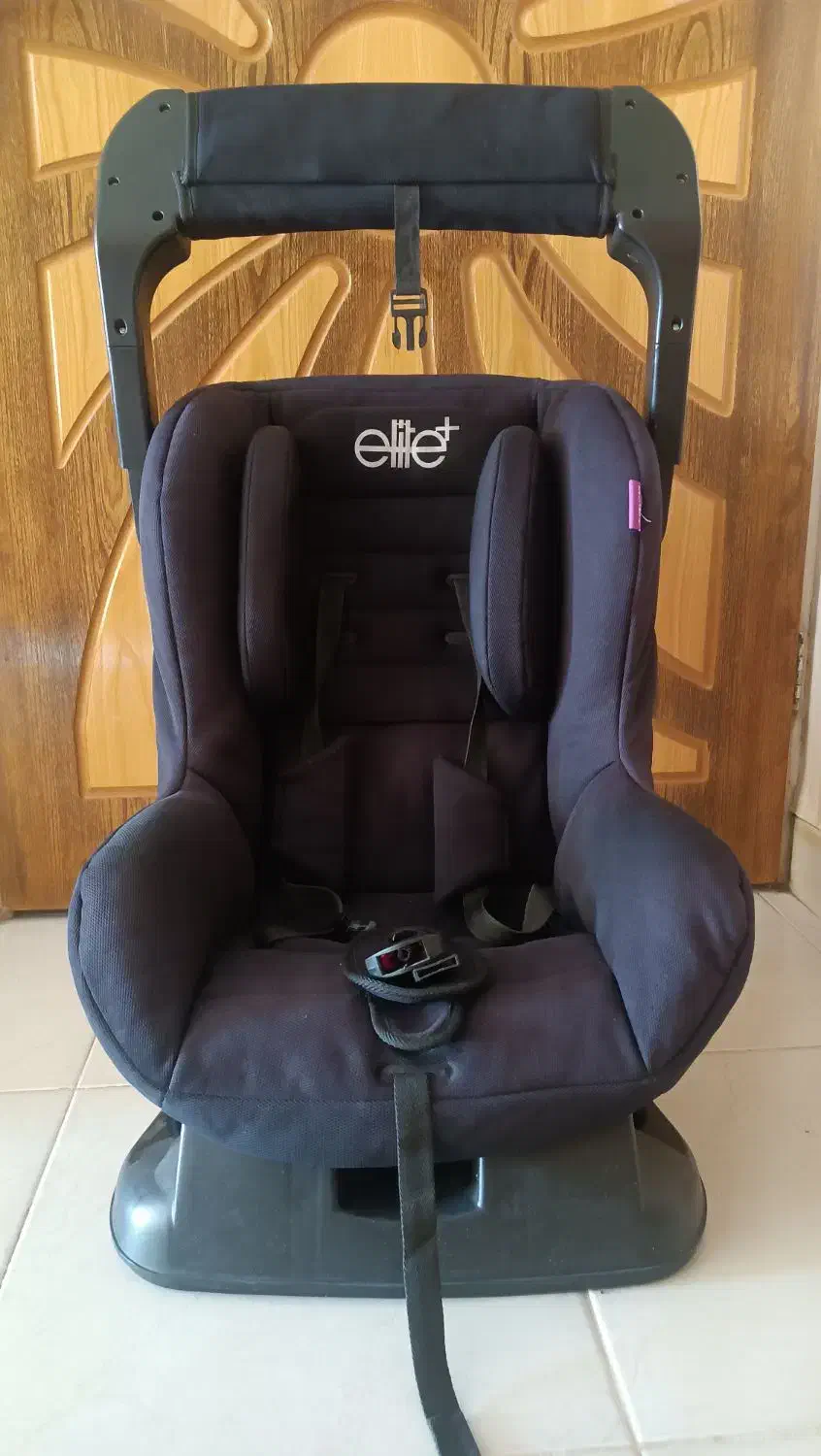 صندلی ماشین کودک تمیز تمیز|تخت و صندلی بچه|اصفهان, برازنده|دیوار