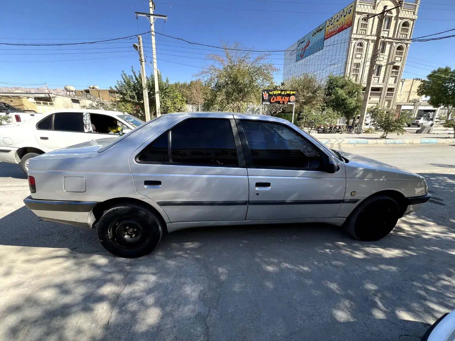 پژو ۴۰۵بی رنگ|خودرو سواری و وانت|باغ ملک, |دیوار