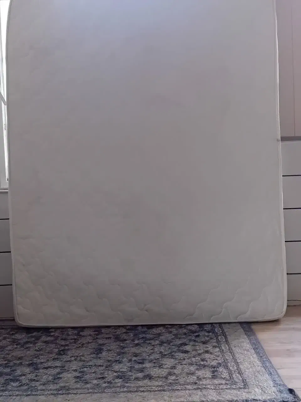 خوشخواب مارک رویال|تشک تختخواب|کاشان, عربها|دیوار