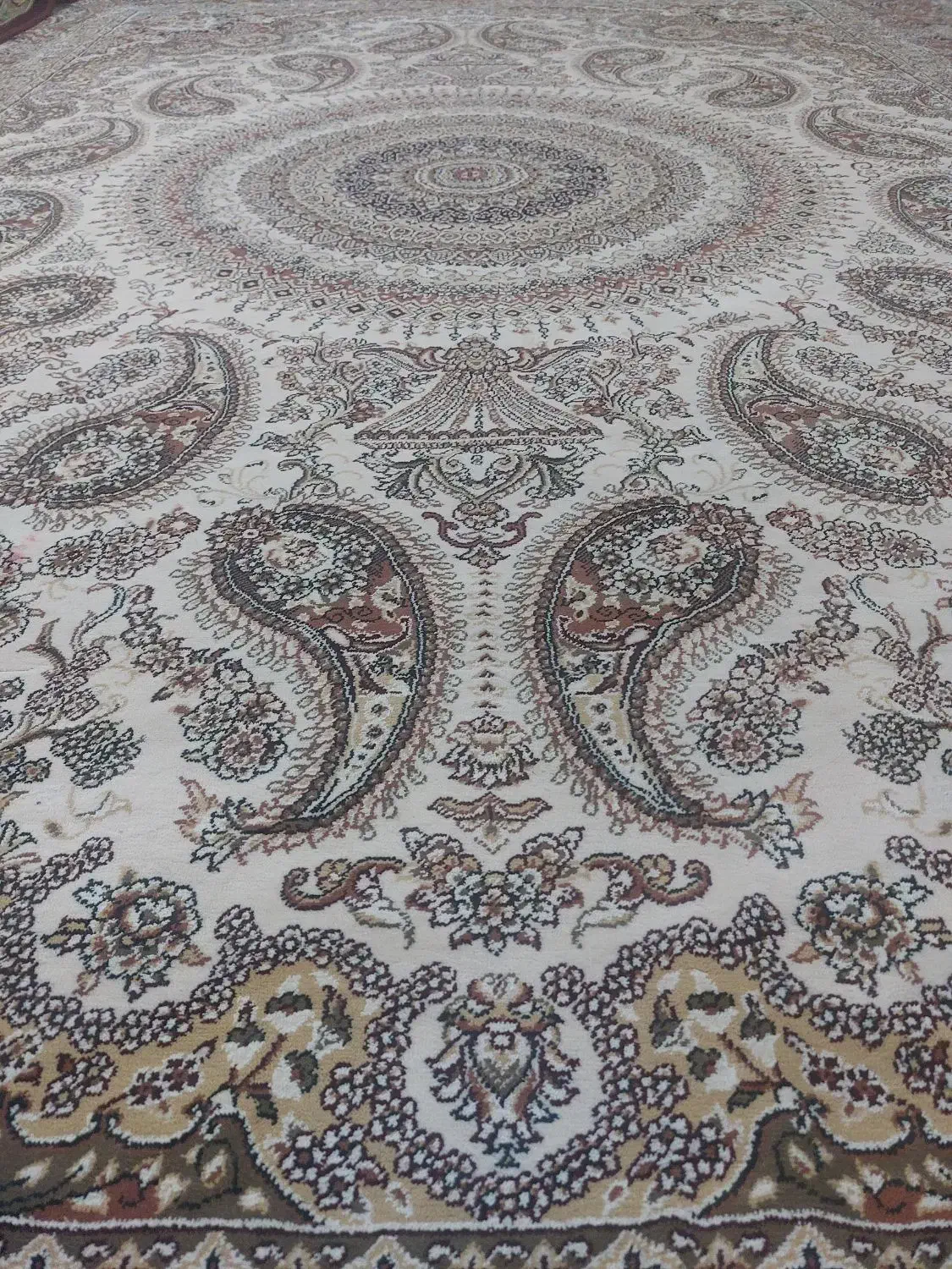 فرش در حد نو تمیز|فرش|قم, علی آباد|دیوار