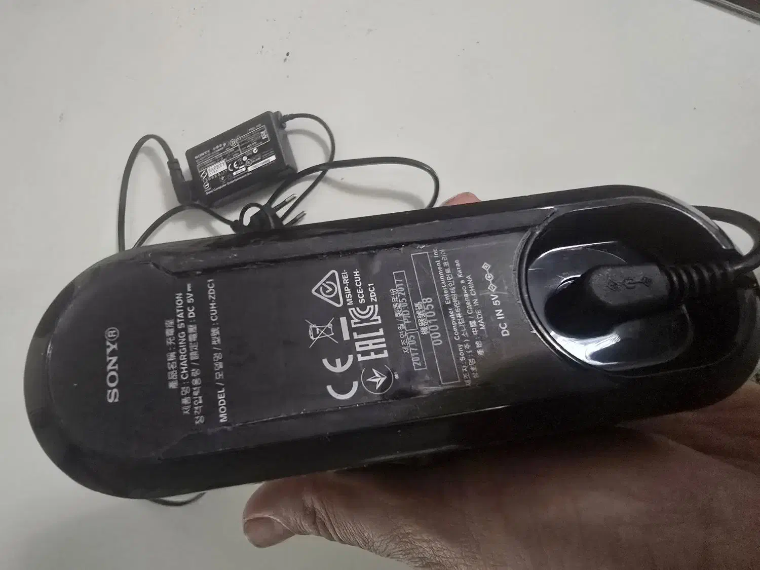 بازی PS4 و شارژر ارجینال دسته ps4|کنسول، بازی ویدئویی و آنلاین|تهران, میرداماد|دیوار