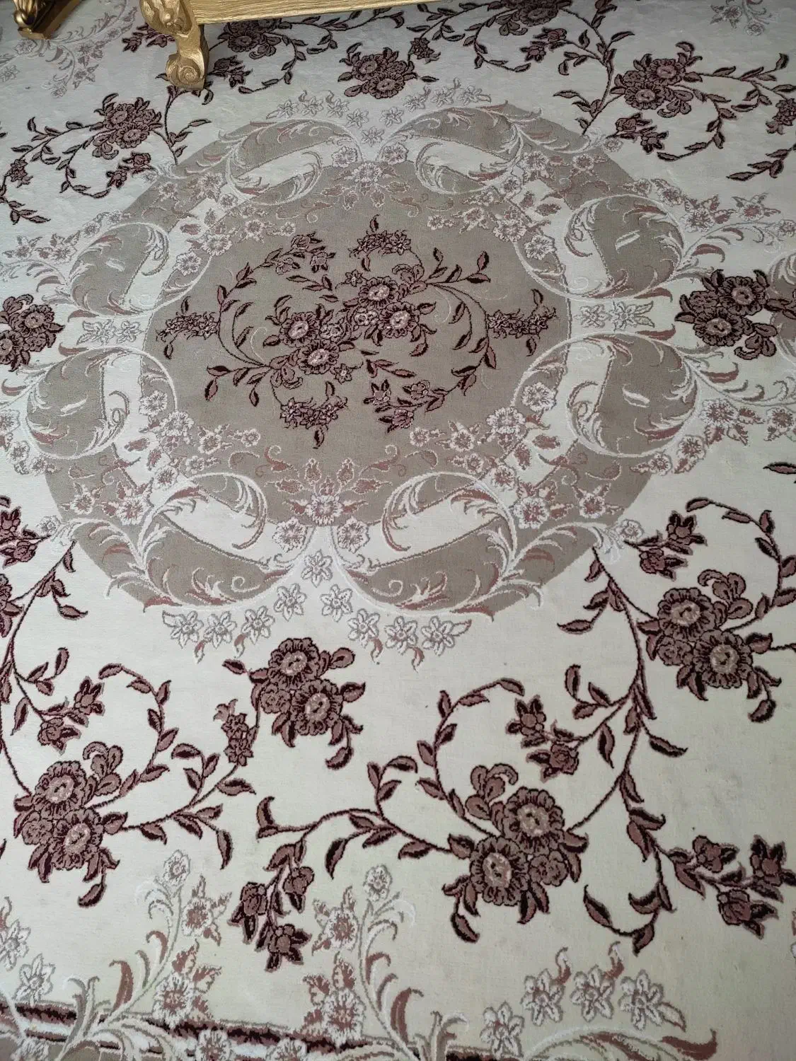 دو عدد فرش|فرش|برخوار, |دیوار