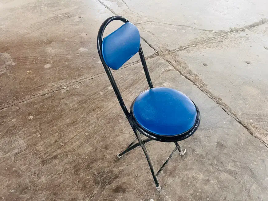 صندلی تاشو فلزی|صندلی و نیمکت|کهریزک, |دیوار